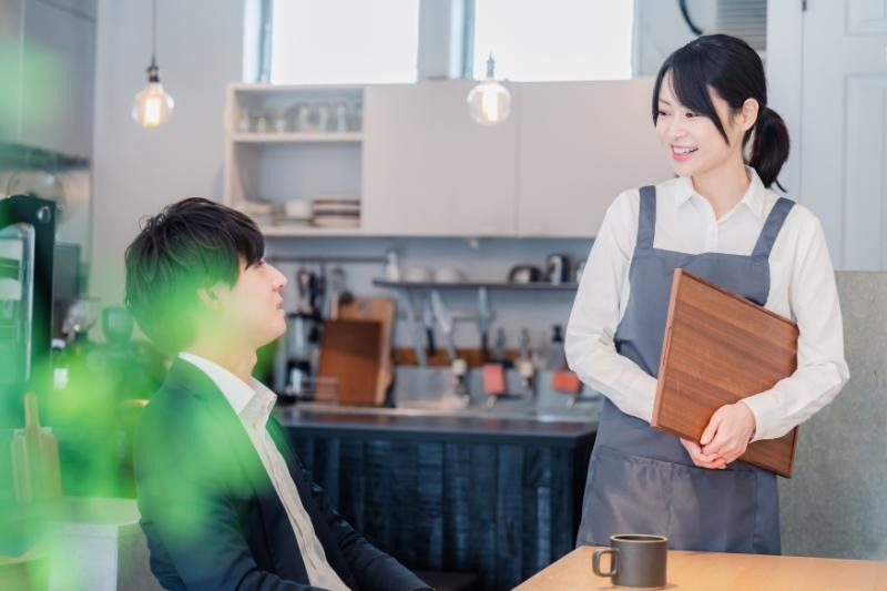 リピート率を上げるには？原因と効果的な施策を解説