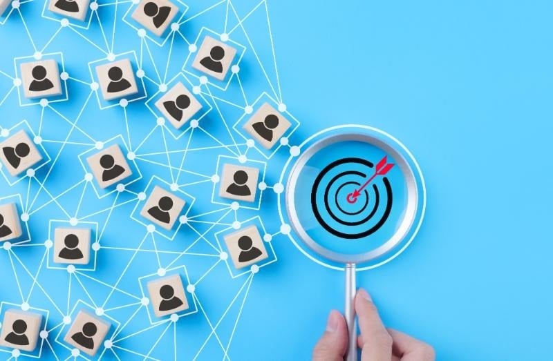 ファンマーケティングとは?成功事例と実践手法をわかりやすく解説